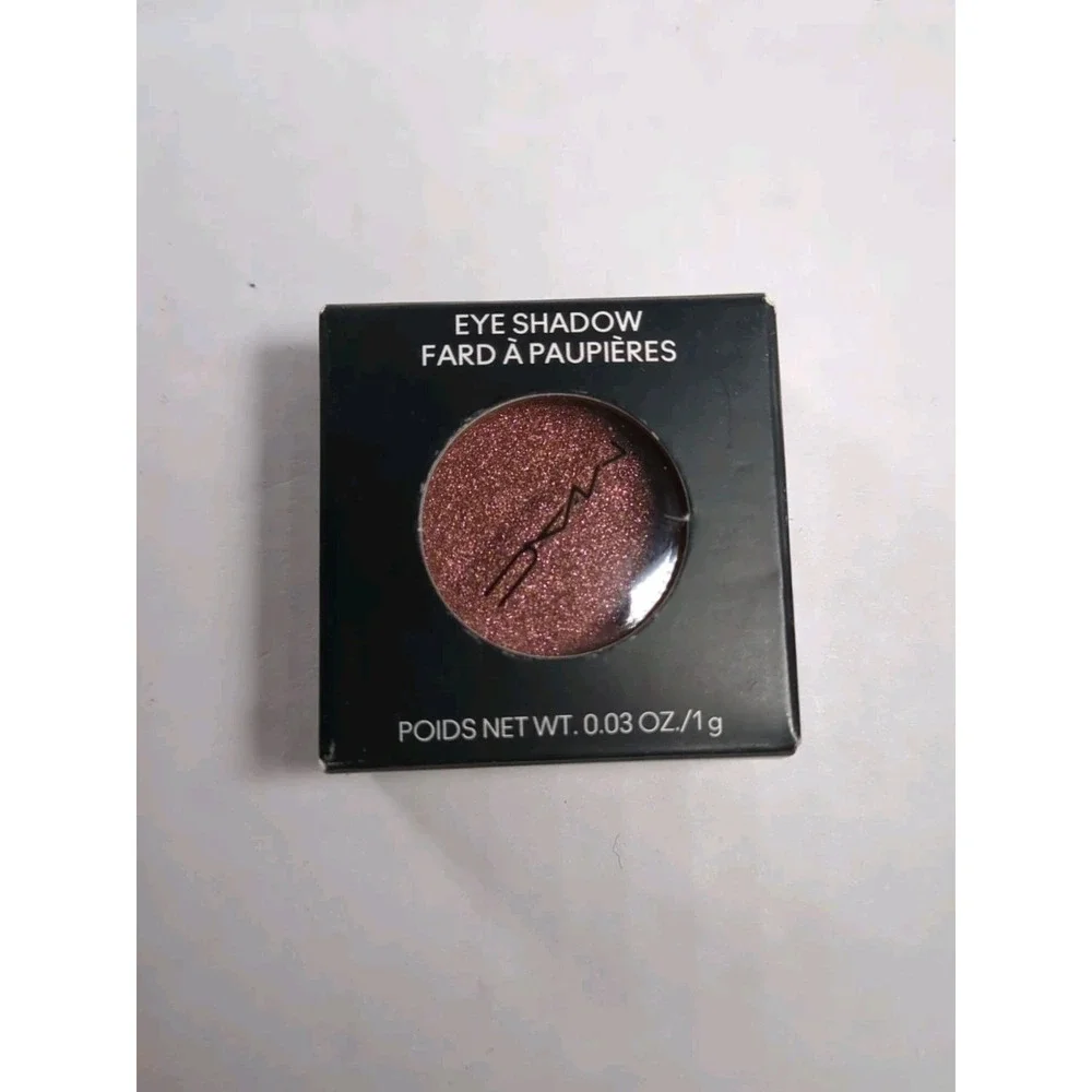 MAC Cosmetics Eyeshadow Slow Fast Slow Glitter